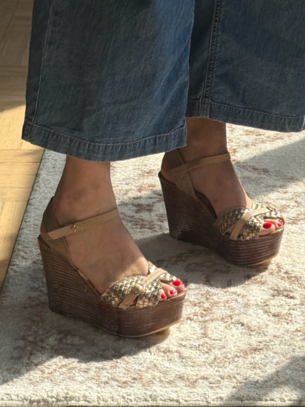 SEYCHELLES WEDGE “It don’t mean a thing”